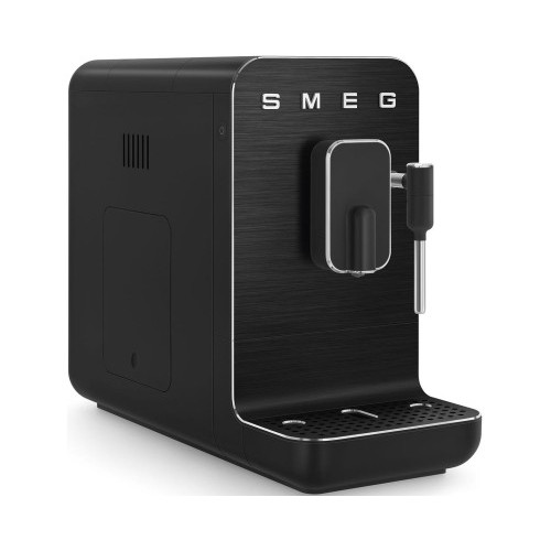 Автоматическая кофемашина SMEG BCC02FBMEU