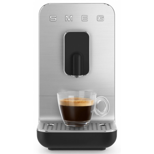 Автоматическая кофемашина SMEG BCC11BLMEU
